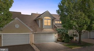 133 Marlboro Cir Unit 133, Stewartsville, NJ 08886