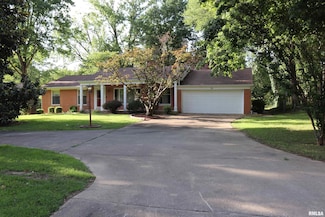 25 Hillcrest Dr, Carbondale, IL 62901