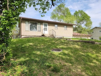 913 S Missouri St, Liberty, MO 64068
