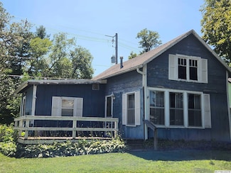 4587 Wesley Dr, Clear Lake, IA 50428