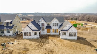 749 S 95th St, West Des Moines, IA 50266