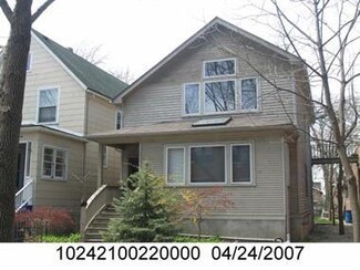 1122 Florence Ave, Evanston, IL 60202