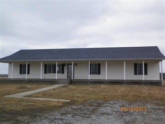 5483 N Buck Creek Pike, Mooreland, IN 47360