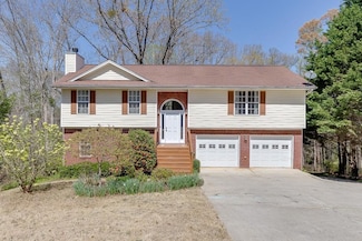 41 Pebble Ct, Hoschton, GA 30548