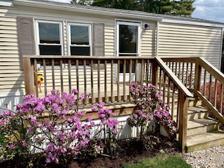 13 Pine Cone Dr, Old Orchard Beach, ME 04064