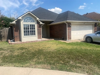 961 Grasswood Ct, Arlington, TX 76017