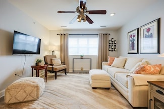 211 Central St Unit A305, Norwood, MA 02062