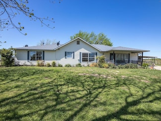 1006 County Road 2475, Alvord, TX 76225
