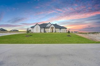 270 Marie Ln, Waxahachie, TX 75167