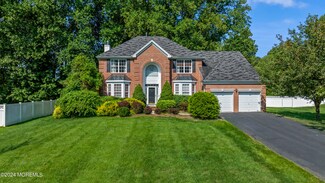 12 Hastings Ct, Jackson, NJ 08527