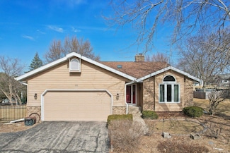 416 South St, de Forest, WI 53532