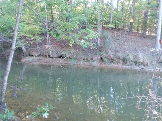 1799 Mohawk Ln, Westminster, SC 29693
