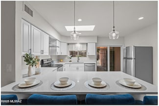 8338 E Placita Prado, Tucson, AZ 85710