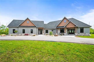 296 Dean Rd, Spencerport, NY 14559
