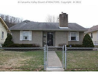 5205 Washington Ave SE, Charleston, WV 25304