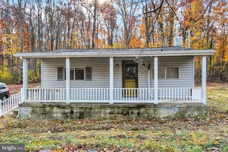 1209 Jackson Square Rd, Spring Grove, PA 17362