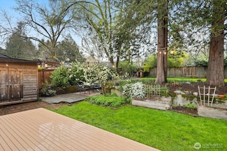 11710 Bartlett Ave NE, Seattle, WA 98125