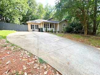 3051 Dairy Farm Dr, Monroe, NC 28110