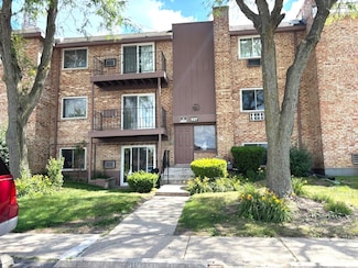 827 College Blvd Unit 101, Addison, IL 60101
