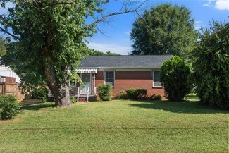 413 W 26th St, Winston Salem, NC 27105