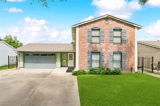 724 Mystic Ave, Gretna, LA 70056