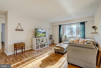 116 Lee Ave, Takoma Park, MD 20912