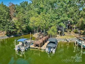 10 Weatherly Way, Clover, SC 29710