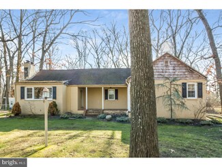 105 Mount Laurel Rd, Hainesport, NJ 08036