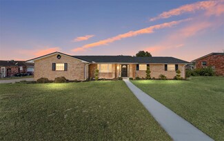 3437 Starfish Ave, Fruitland Park, FL 34731