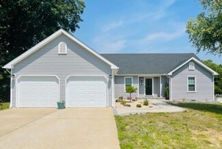 2620 Stagecoach Rd, Hanson, KY 42413