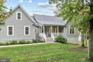 5885 Moore Rd, Marshall, VA 20115