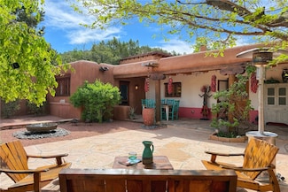 1352 Bishops Lodge Rd, Santa Fe, NM 87506