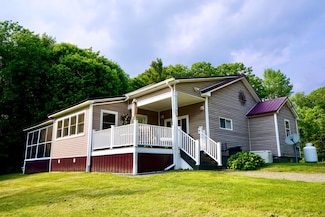 134 Lincoln St, Pittsfield, ME 04967