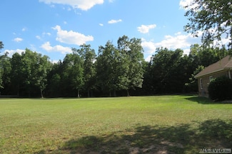 91 Winterberry Ln, Roanoke Rapids, NC 27870