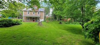 8272 Alloway Rd, Lyons, NY 14489
