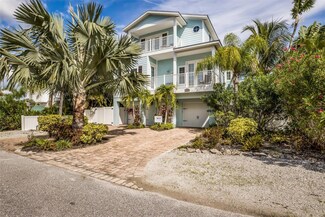 205 79th St, Holmes Beach, FL 34217