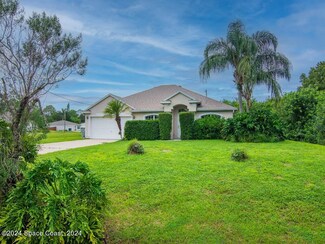 8575 90th Ave, Vero Beach, FL 32967