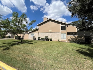 2372 Woodland Park Dr Unit 121, Houston, TX 77077