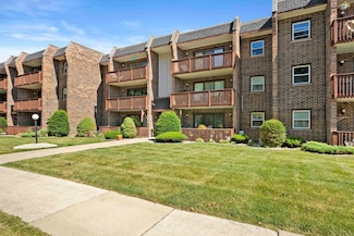 3710 215th St Unit 203, Matteson, IL 60443