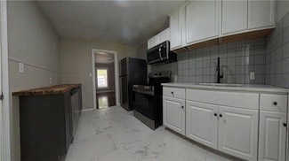 8032 Brooklyn Ave, Kansas City, MO 64132