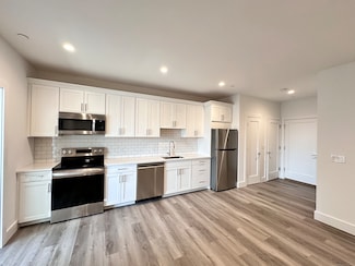 528 Black Rock Turnpike Unit 108, Fairfield, CT 06825