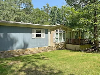 159 E Lumbermans Rd, Onalaska, TX 77360