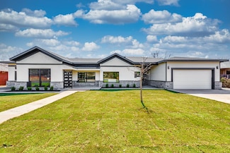 1605 W Tennessee Ave, Midland, TX 79701