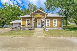 307 NE 2nd St, Kerens, TX 75144