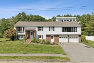 58 Alice St, Portland, ME 04103