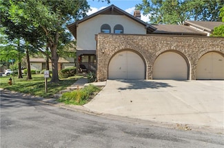 7501 W 102nd St, Overland Park, KS 66212