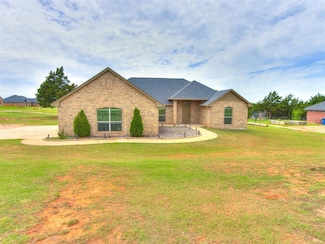 745 Timberland Ln, Guthrie, OK 73044