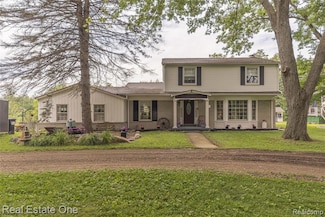 27395 Martindale Rd, New Hudson, MI 48165