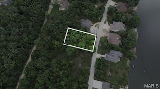 10153 Lake Ridge Dr, Hillsboro, MO 63050