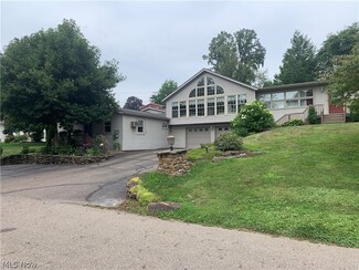 4843 Valley Dr, Millersburg, OH 44654